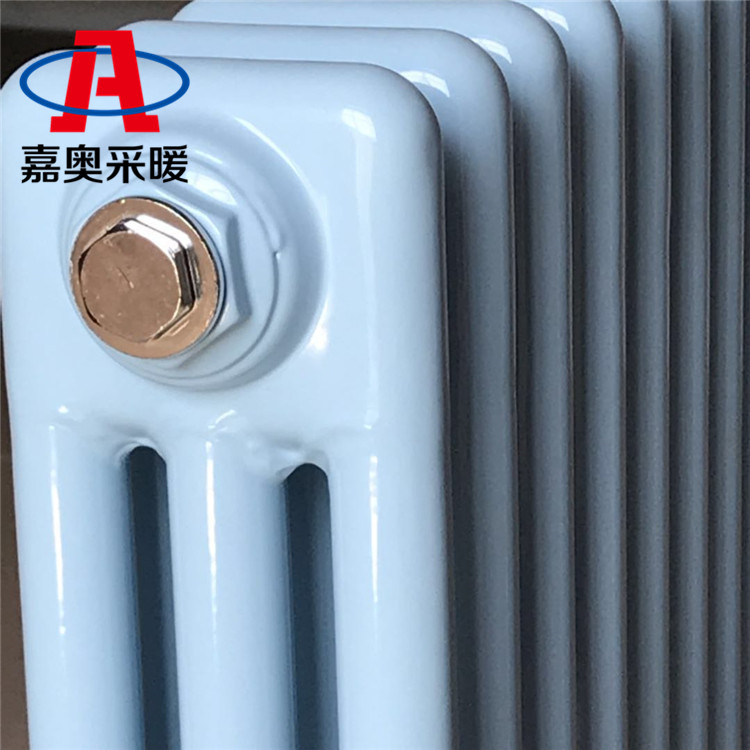 家用钢三柱散热器(图1) 家用钢三柱散热器(图1)