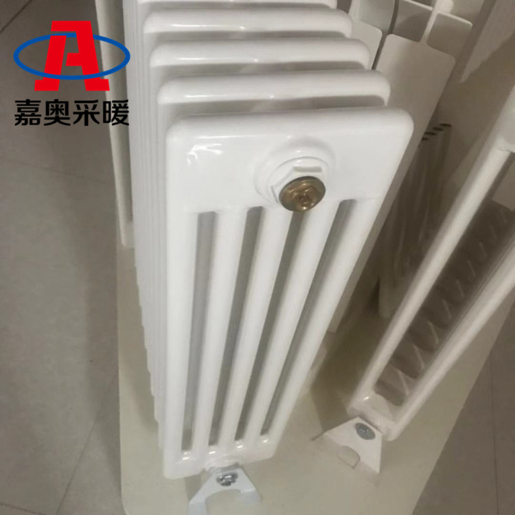钢五柱型暖气片(图2) 钢五柱型暖气片(图2)