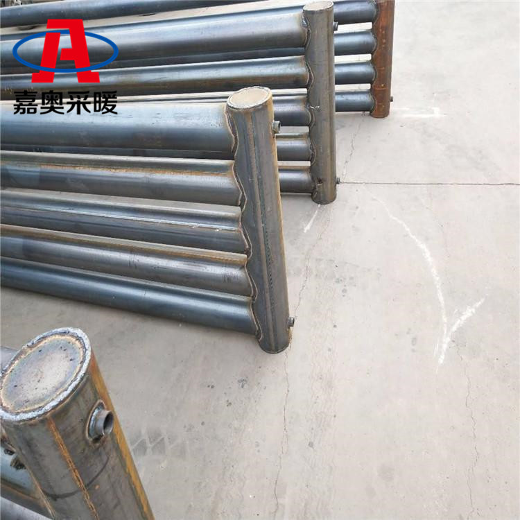 三排光排管散热器(图3) 三排光排管散热器(图3)